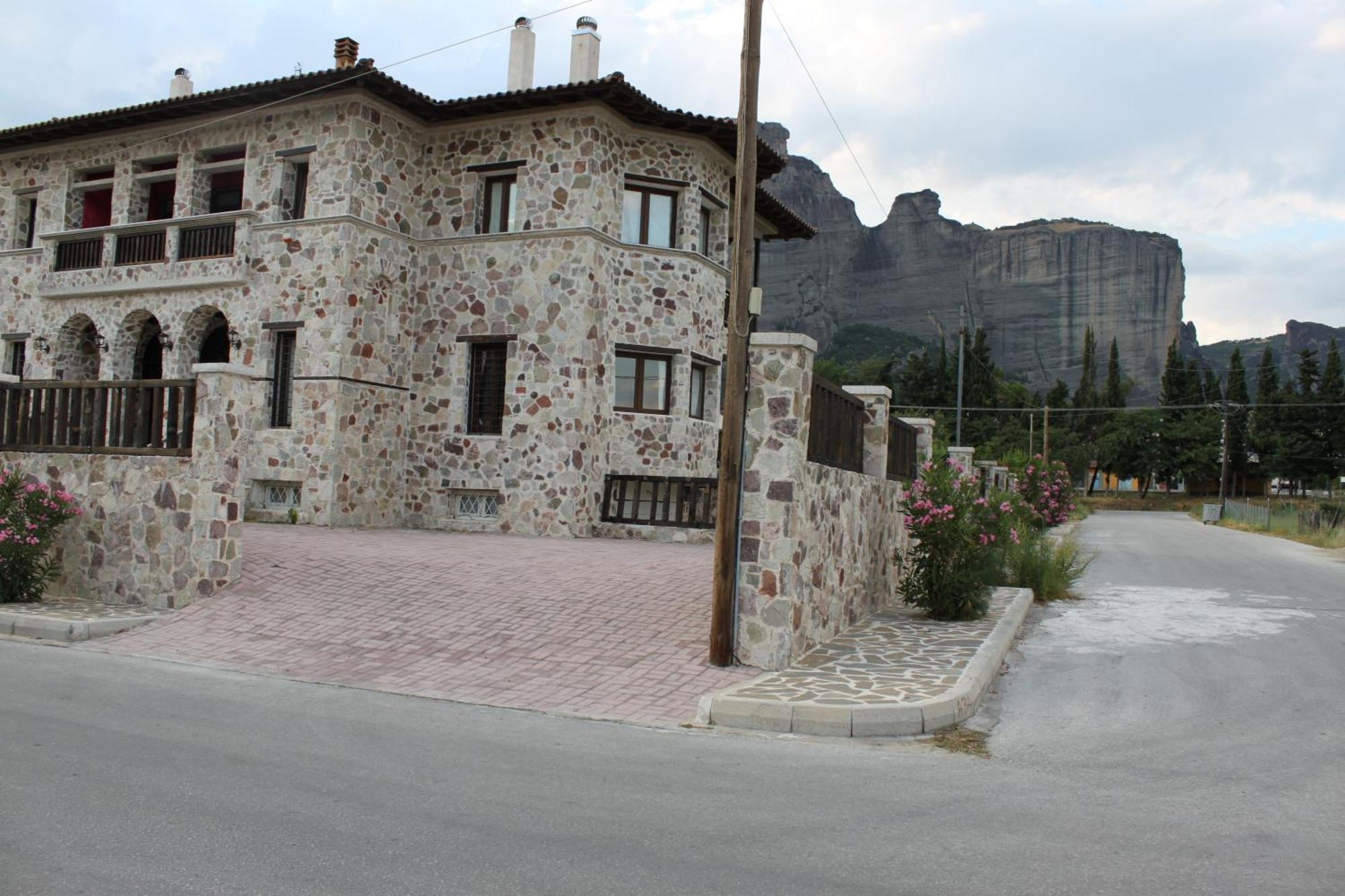 Monastiri Guesthouse Каламбака Екстер'єр фото