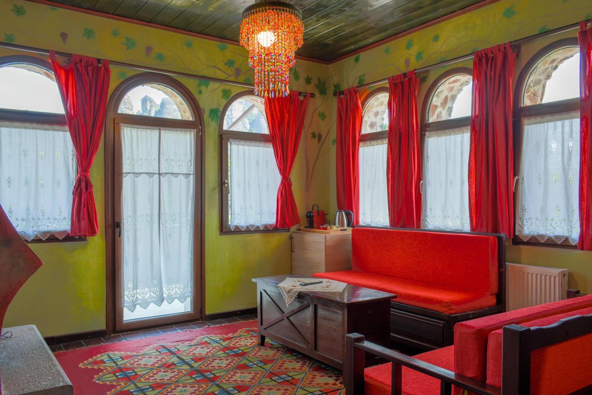 Monastiri Guesthouse Каламбака Номер фото