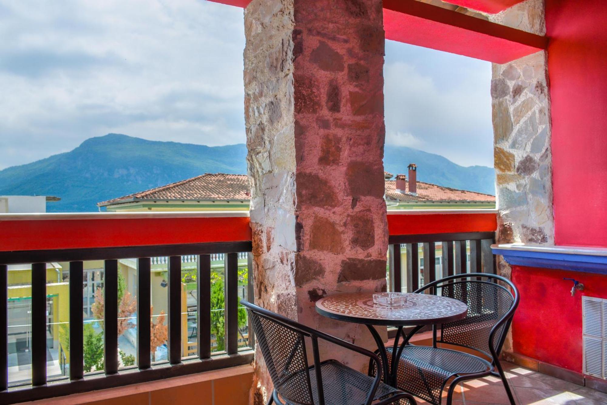 Monastiri Guesthouse Каламбака Екстер'єр фото